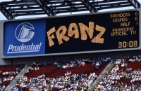 Fussball Anzeigetafel mit Schriftzug Franz