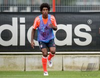Fussball 1. Bundesliga 12/13: Training beim FC Bayern Muenchen