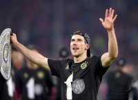 Fussball 1. Bundesliga Saison 21/22: JUBEL FC Bayern Muenchen feiert die 32. Meisterschaft