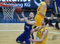 Basketball 1. Bundesliga 15/16 Hauptrunde: Walter Tigers Tuebingen - EWE Baskets Oldenburg