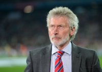 FUSSBALL INTERNATIONAL  CHL Viertelfinale 11/12:  Bastian FUSSBALL INTERNATIONAL  CHL Viertelfinale 11/12:  Paul Breitner (FC Bayern Muenchen)