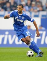 FUSSBALL 1. BUNDESLIGA: Schalke, ENGELAAR Einzelaktion