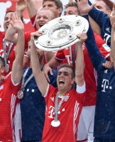 Fussball 1. Bundesliga Saison 15/16: Der FC Bayern feiert seine 26. Deutsche Meisterschaft
