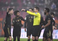 Fussball 1. Bundesliga Saison 21/22: FC Augsburg - FC Bayern Muenchen