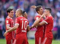 Fussball 1. Bundesliga Saison 17/18: FC Bayern Muenchen - SC Freiburg