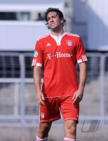 Fussball 3. Bundesliga:  Enttaeuschung Luca Toni  (FC Bayern II)