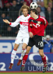 Fussball - Bundesliga , Leverkusen - Stuttgart Zweikampf