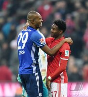 Fussball 1. Bundesliga Saison 16/17: FC Bayern Muenchen - FC Schalke 04