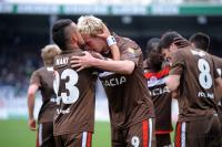 2. Fussball Bundesliga: JUBEL Deniz Naki, Marius Ebbers (v. li., Pauli)