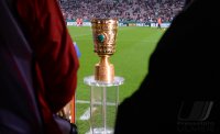 FUSSBALL DFB POKAL  Saison 2012/2013:  FC Bayern Muenchen - VfL Wolfsburg
