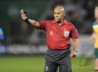 Fussball AFC Asian Cup 2011:  Schiri Ali Al Badwawi