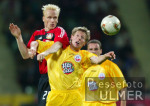 Fussball 1. Bundesliga: Leverkusen - Rostock, Zweikampf