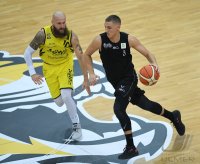 Barmer 2. Basketball Bundesliga  18/19: Tigers Tuebingen - Nuernberg Falcons BC