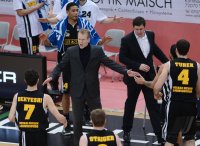 Basketball 1. Bundesliga 2012/2013:  Walter Tigers Tuebingen - Neckar Riesen Ludwigsburg