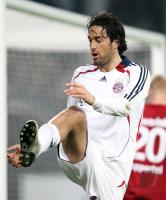 Fussball 1. Bundesliga: Bayern, TONI