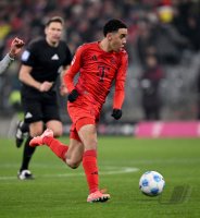 Fussball 1. Bundesliga 24/25: FC Bayern Muenchen - VfL Wolfsburg