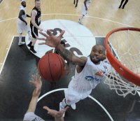 Basketball 1. Bundesliga 11/12:  Walter Tigers Tuebingen - BBC Bayreuth