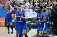 Basketball 1. Bundesliga 15/16 Hauptrunde: Walter Tigers Tuebingen - Mitteldeutscher BC