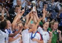 Fussball Frauen FIFA U 20  WM  2008   Finale  SIEGER USA