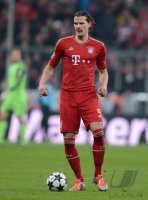 FUSSBALL INTERNATIONAL CHL ACHTELFINALE 12/13: Daniel van Buyten (FC Bayern Muenchen)
