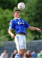 FUSSBALL, 1. BUNDESLIGA, SAISON 2010/2010: Schalke: PAPADOPOULOS Einzelaktion