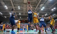 Basketball 1. Bundesliga  13/14:  Walter Tigers Tuebingen - EWE Baskets Oldenburg