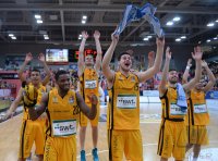 Basketball 1. Bundesliga  13/14: Walter Tigers Tuebingen - Artland Dragons