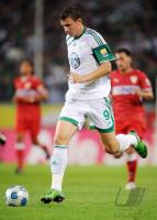 FUSSBALL, 1. BUNDESLIGA, WOLFSBURG, DZEKO EINZELAKTION