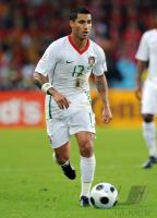 FUSSBALL EURO 2008: Portugal, Quaresma Einzelaktion