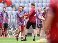 Fussball 1. Bundesliga Saison 21/22: Teampraesentation FC Bayern Muenchen