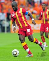 Fussball International: Ghana, APPIAH  am Ball
