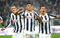 FUSSBALL SERIE A:  JUBEL Giorgio Chiellini , Arturo Erasmo Pardo Vidal, Fabio Quagliarella (v. li., Juventus Turin)