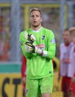 Fussball DFB Pokal 2. Runde 13/14: Torwart Oliver Baumann (SC Freiburg)