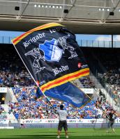 Fussball 1. Bundesliga: Hoffenheim Fahnentraeger