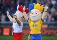 Fussball International:  MASKOTTCHEN zur EURO 2012 in Polen und der Ukraine