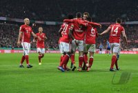 Fussball DFB Pokal Viertelfinale 16/17: FC Bayern Muenchen - FC Schalke 04