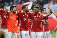Fussball 1. Bundesliga Saison 15/16: FC Bayern Muenchen - Hannover 96