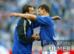 Fussball 1. Bundesliga: Schalke - Cottbus, Jubel Wilmots u. Sand
