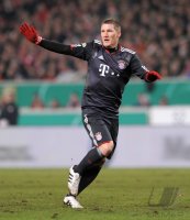 Fussball DFB Pokal 10/11 :  Bastian Schweinsteiger (FC Bayern Muenchen)