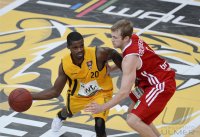 Basketball 1. Bundesliga 2012/2013:  Walter Tigers Tuebingen - Brose Baskets Bamberg