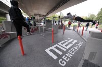 3 in One Treffpunkt unter der B28 Bruecke in Tuebingen