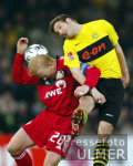 Fussball Bundesliga: Dortmund - Leverkusen, Zweikampf