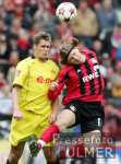 Fussball 1. Bundesliga: Leverkusen - Dortmund, Zweikampf