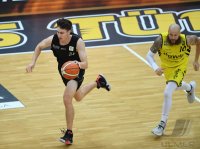 Barmer 2. Basketball Bundesliga  18/19: Tigers Tuebingen - Nuernberg Falcons BC