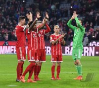 Fussball  1.Bundesliga   Saison 17/18: FC Bayern Muenchen - FC Augsburg