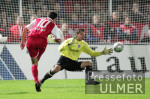 Fussball DFB-Pokal: Osnabrueck - Bayern, Tor Makaay