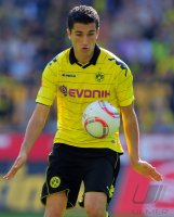 Fussball: 1. Bundesliga Saison 2010/2011: Dortmund, SAHIN Einzelaktion