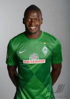 Fussball 1. Bundesliga, Saison 2012/2013, Werder Bremen: Assani Lukimya im exklusiven Pressefoto ULMER Fotoshooting