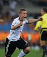 FUSSBALL WM 2010, VORRUNDE: JUBEL PODOLSKI (Deutschland)