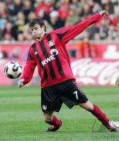 Fussball 1. Bundesliga: Leverkusen, BARNETTA Einzelaktion am Ball